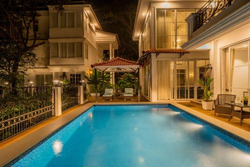 Assagao Villa | ELIVAAS Prive Suntuarios Casa Iris 4 BHK Getaway with Jacuzzi, Pvt Pool & Gazebo