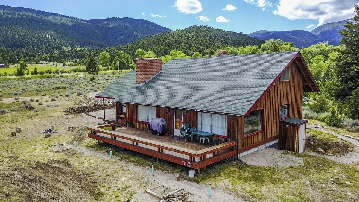 McAllister House | Elk Hills Haven Cabin