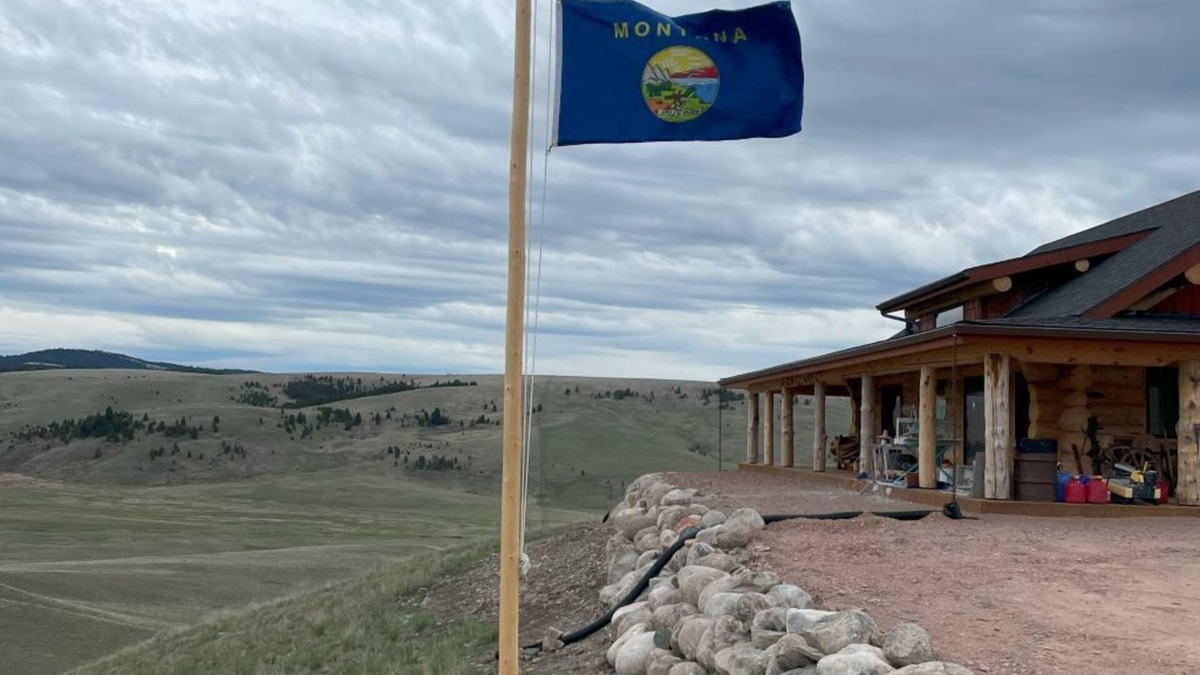 Philipsburg Cabin | ElkView Outpost at Rock Creek Montana