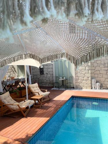 Hacımemis Hotel | Ella Alaçatı Otel