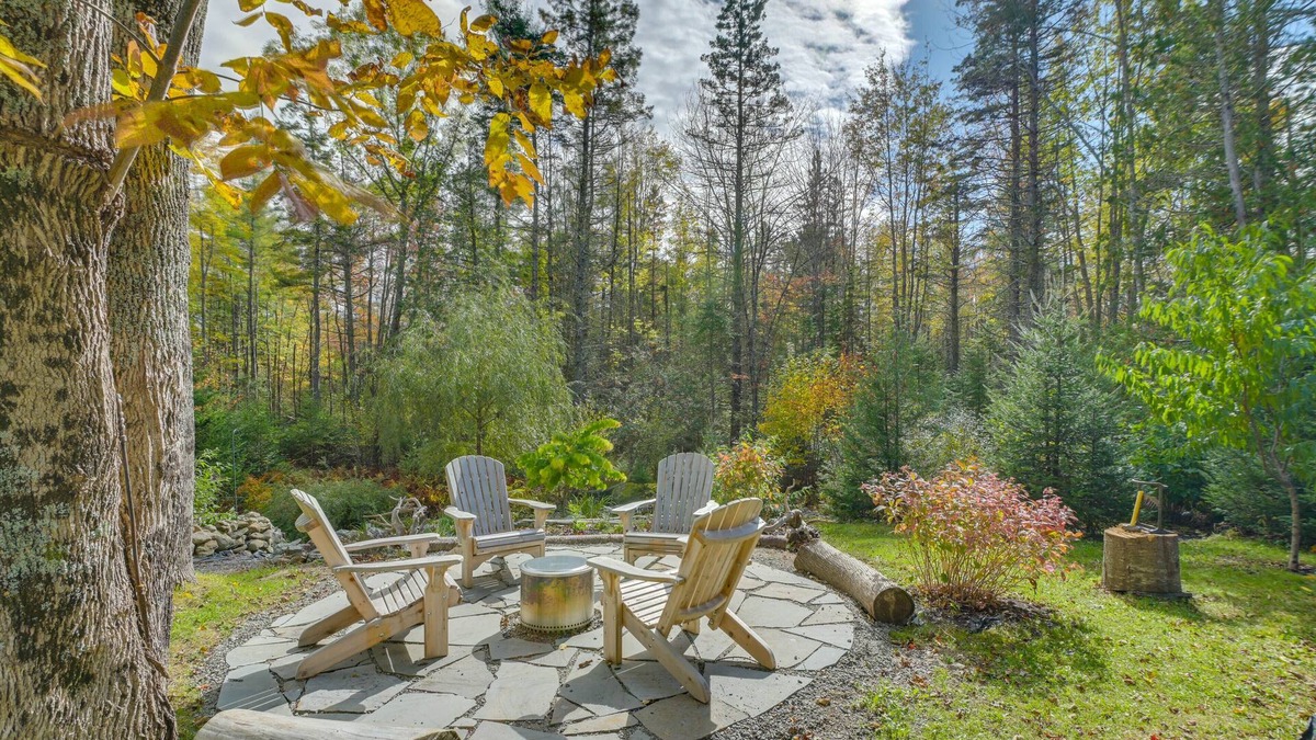 Ellsworth House | Ellsworth Home ~ 18 Mi to Acadia Nat'l Park!