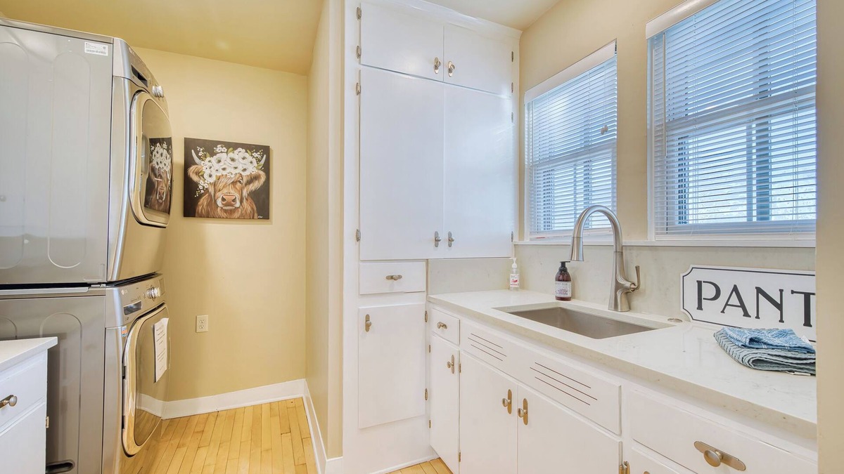Plymouth House | Elm Park Farmhouse 4 Miles from Road America and 45 Minutes from Green Bay