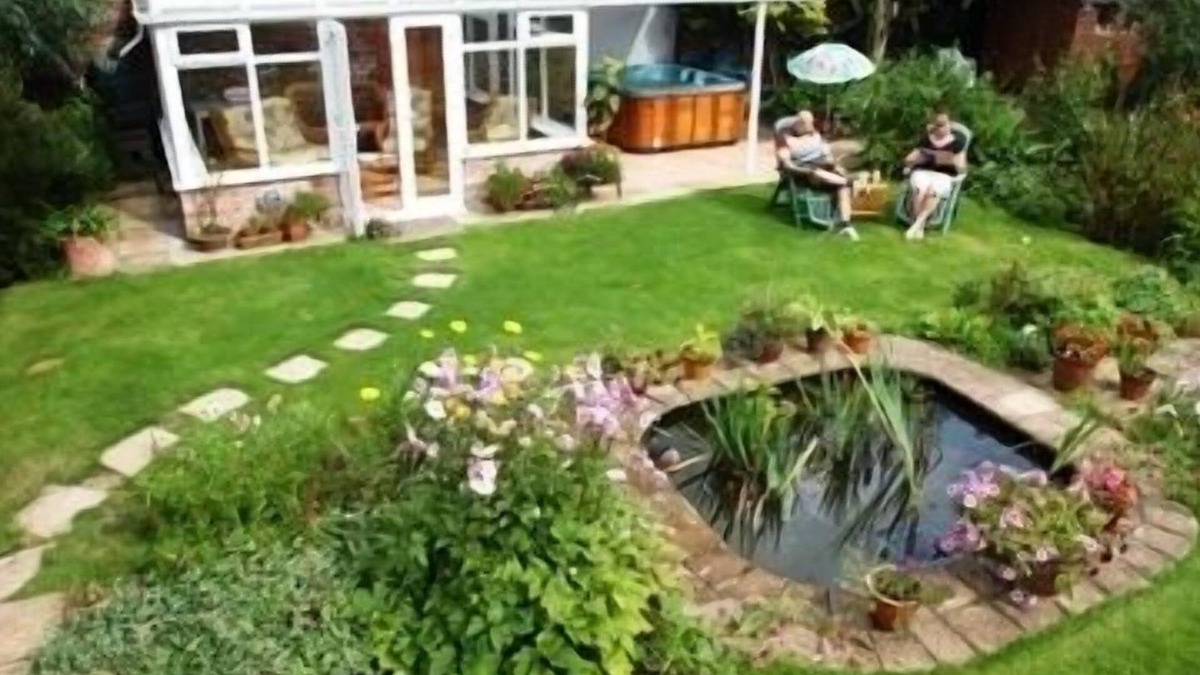 Withernsea Bed & Breakfast | Elm Tree Farm Bed & Breakfast