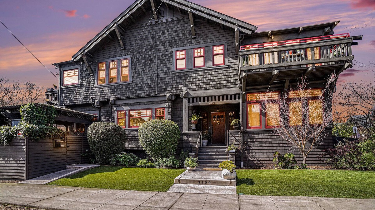 Upper Telegraph House | Elmwood House Berkeley