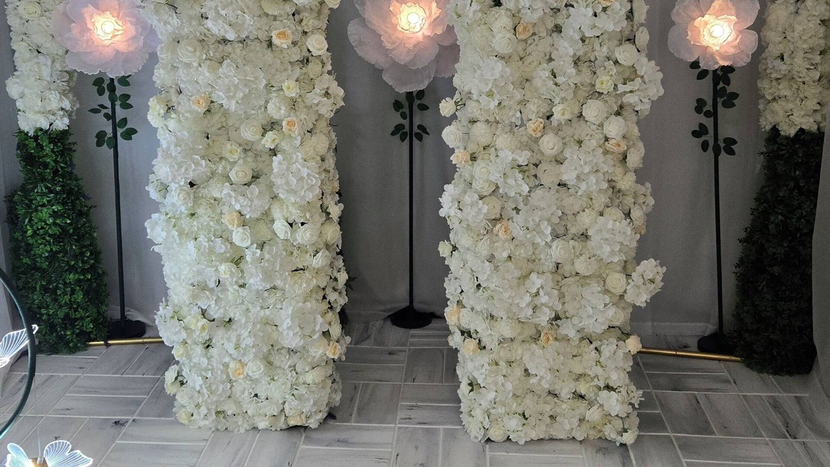 East Fort Lauderdale Apartment | Elopement suite w/intimacy of a courthouse wedding & decor of a traditional one