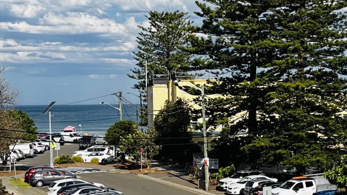 Sydney Apartment | Eloura Gardens 100m to the Beach