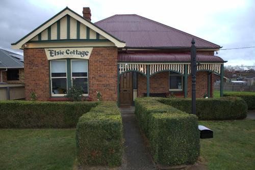 East Devonport House | Elsie Cottage