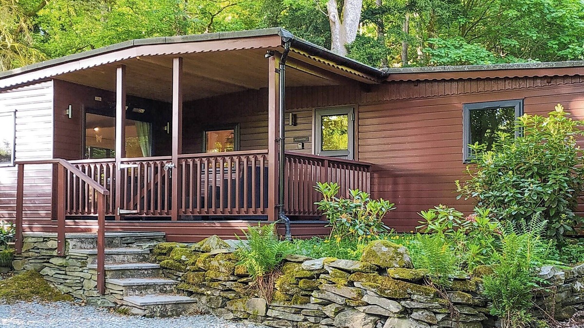 Skelwith Bridge Cottage | Elterwater – Neaum Crag