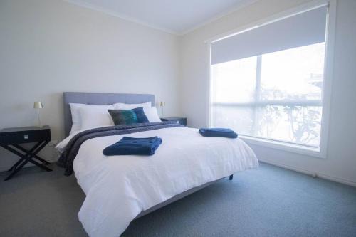 Ballarat East House | Elva On Victoria - 2-br Victorian Home Near Shops