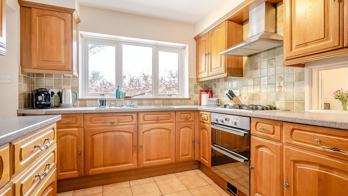 Bourton-on-the-Water House | Elvington Cottage, The Heart of the Cotswolds