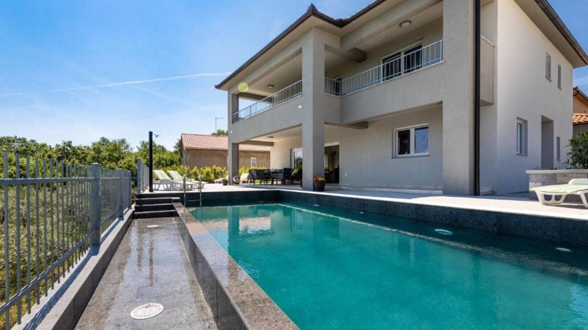 Risika Villa | Ema Luxury Villa