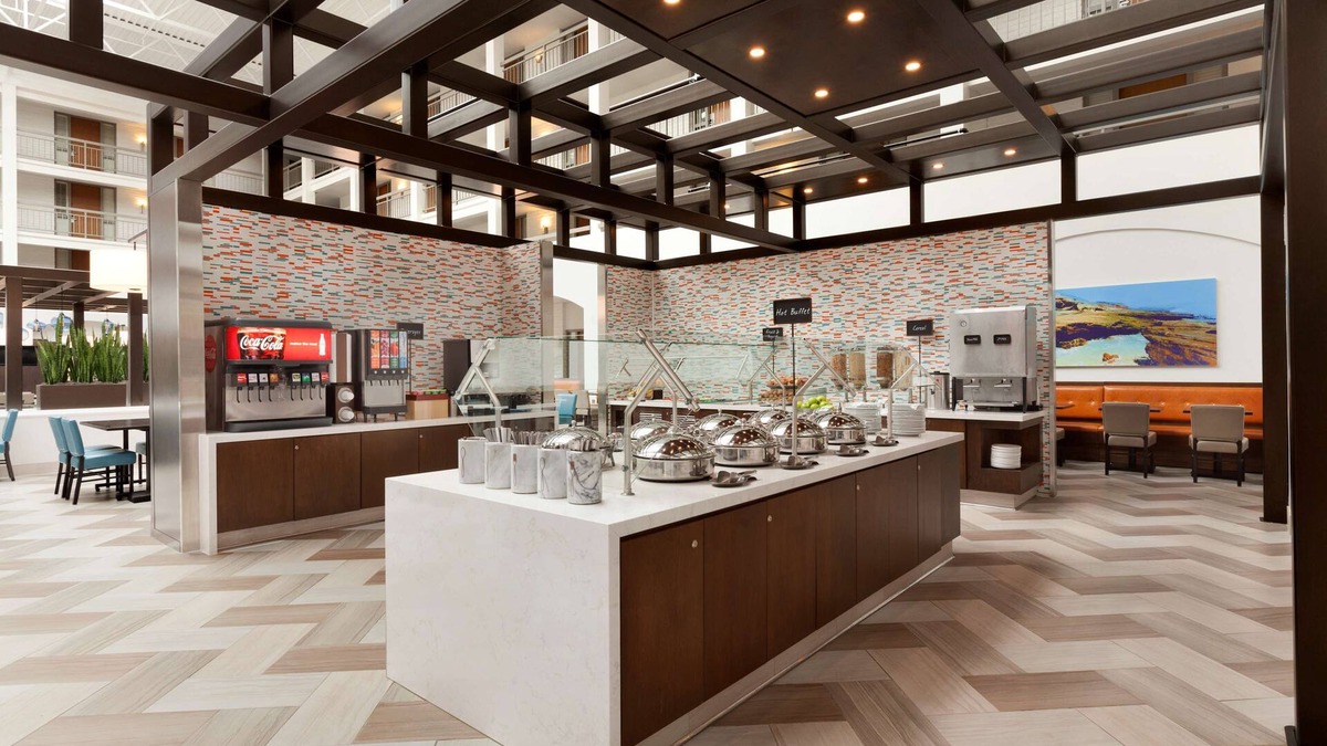 San Luis Obispo Hotel | Embassy Suites by Hilton San Luis Obispo