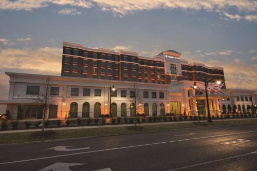 Tuscaloosa Hotel | Embassy Suites by Hilton Tuscaloosa Alabama Downtown