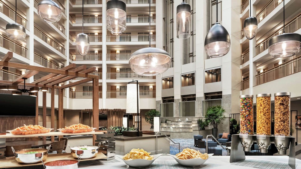 Dublin Hotel | Embassy Suites by Hilton Columbus Dublin