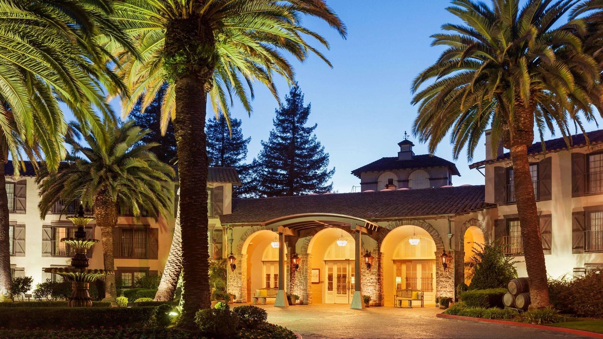 Napa Resort | Embassy Suites by Hilton Napa Valley