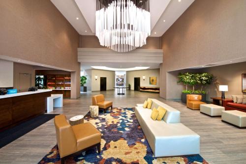 Lynnwood Hotel | Embassy Suites by Hilton Seattle North Lynnwood