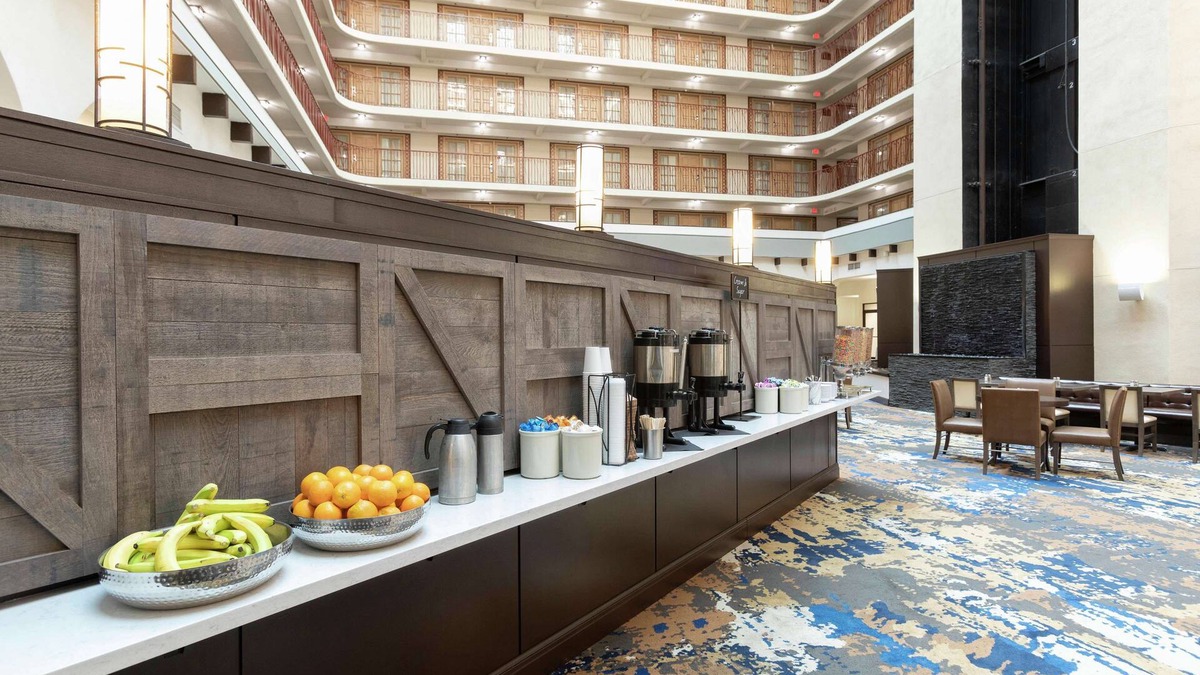 Tulsa Hotel | Embassy Suites by Hilton Tulsa I-44
