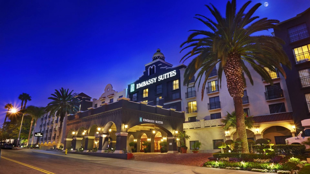 El Segundo Hotel | Embassy Suites by Hilton Los Angeles LAX South/El Segundo