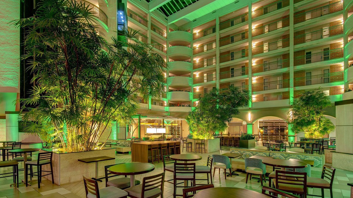 Southside Hotel | Embassy Suites by Hilton Jacksonville Baymeadows
