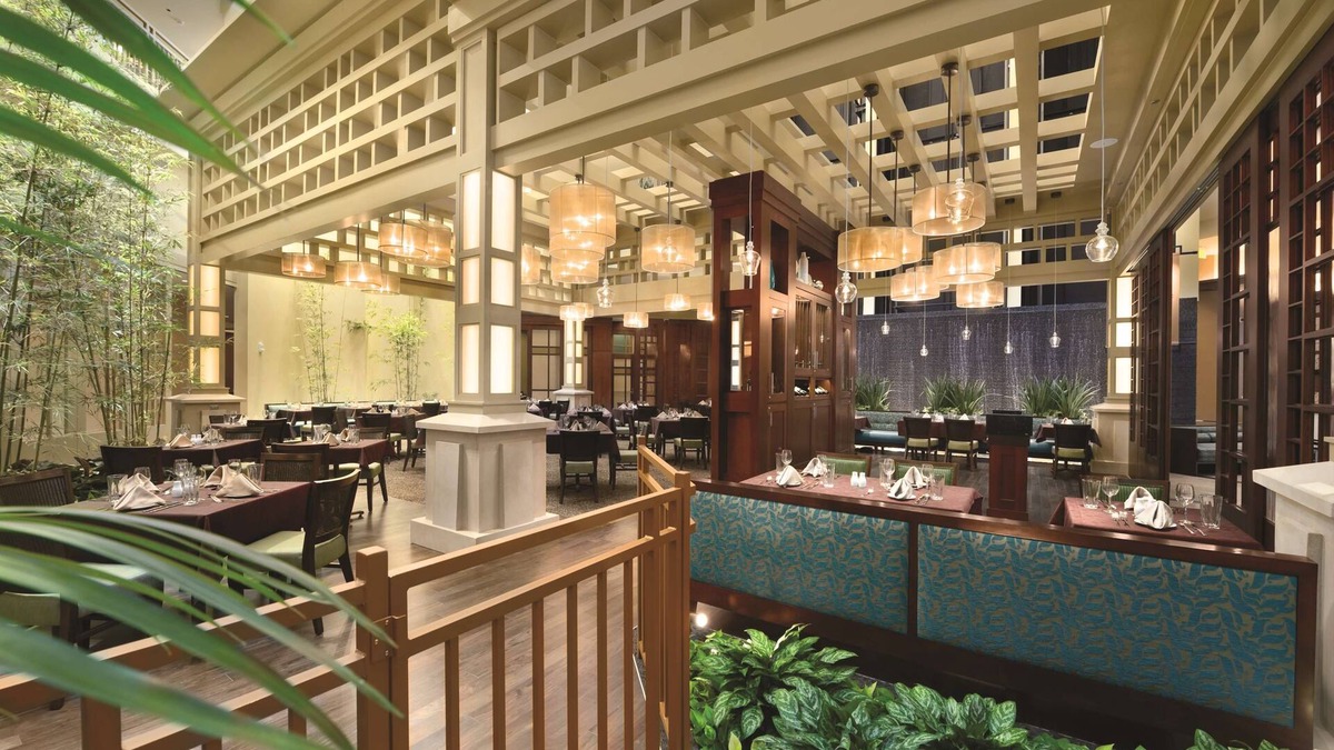 Kissimmee Hotel | Embassy Suites by Hilton Orlando Lake Buena Vista South