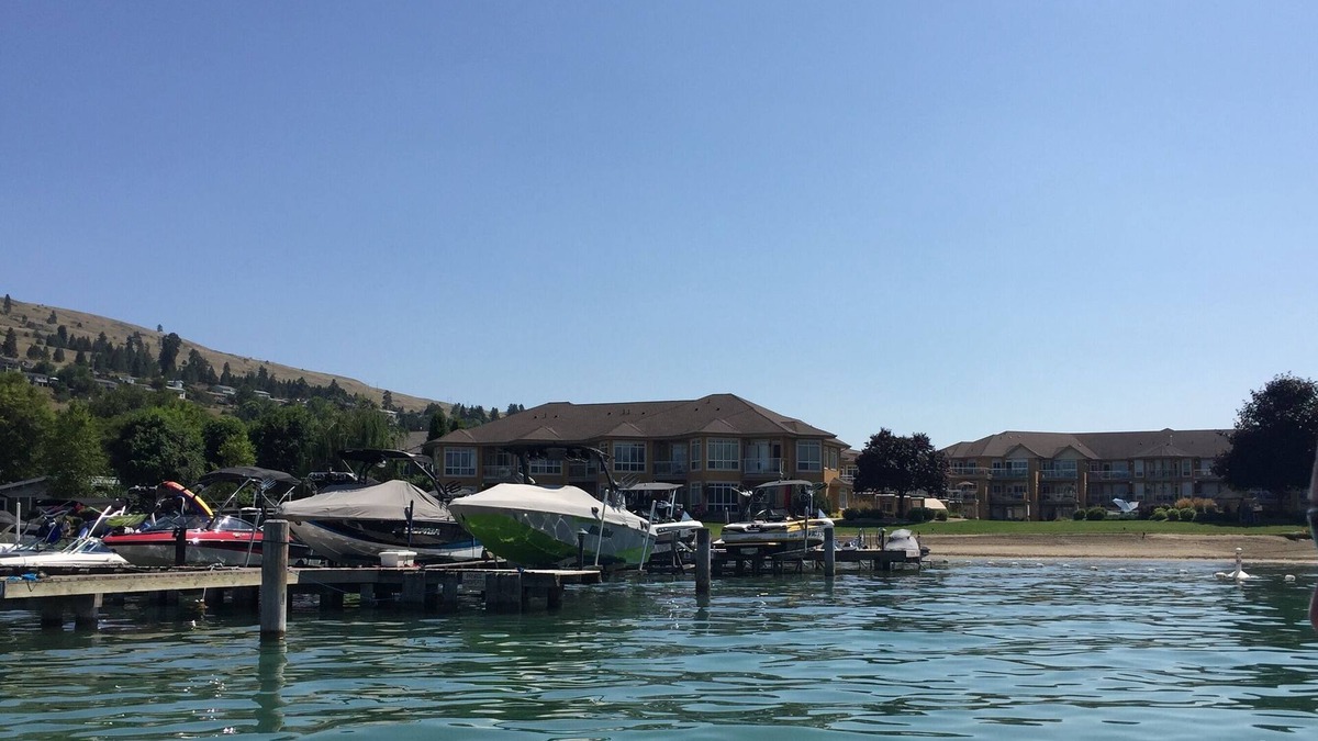 Central Okanagan Condo | Emerald Beach Villas 3 BD Lakefront Condo & Boat Slip, Wood Lake, Lake Country