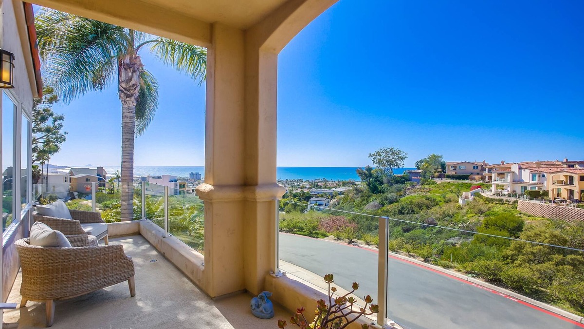 La Jolla Mesa House | Emerald Cove - 2 Bedroom La Jolla Home with Amazing Ocean Views