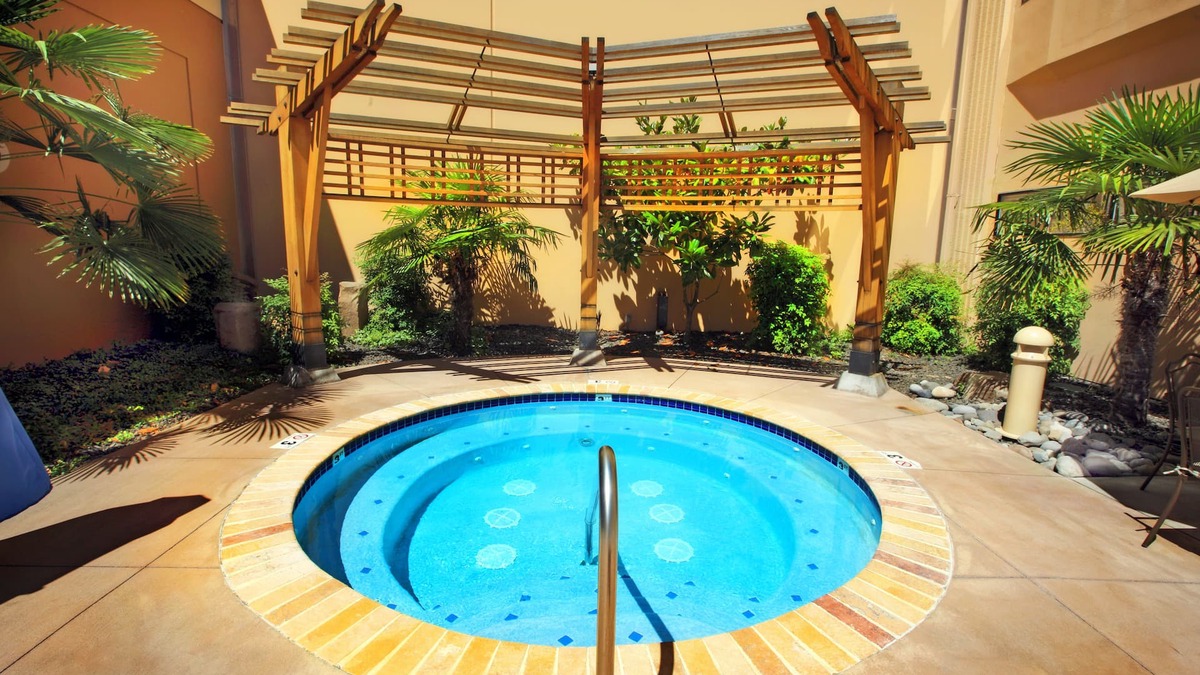 Fife Hotel | Emerald Queen Hotel & Casino