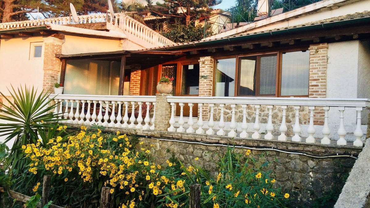 Parelia Villa | Emerald Villa - Romantic Gem On The Phaeacos' Island