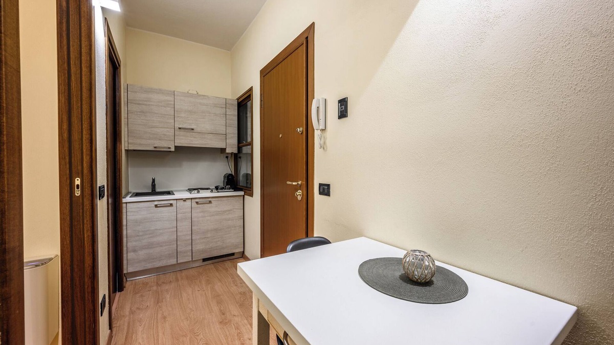 Old Town Apartment | Emilia Studios 2