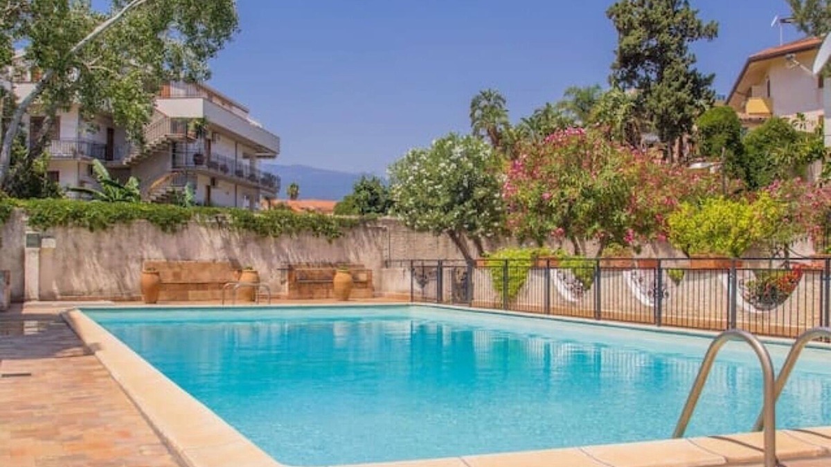 Recanati Apartment | Emily House wonderful apartment with beach in front of the house