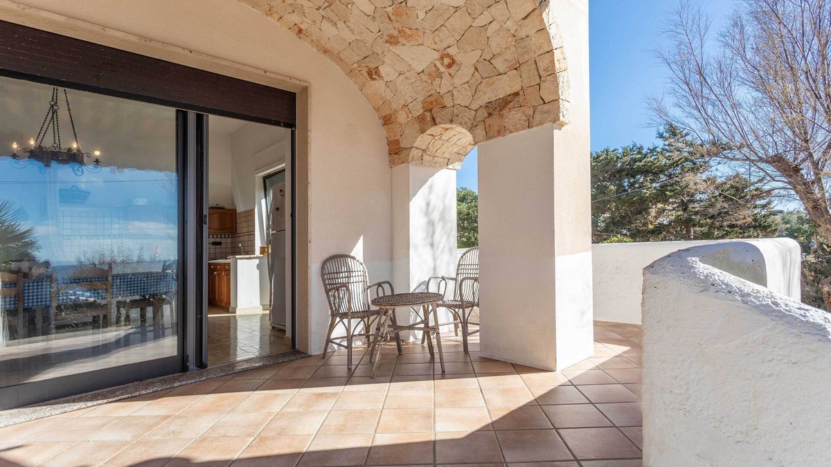 Torre Suda Apartment | Emma's Villa facing the sea with swimming pool