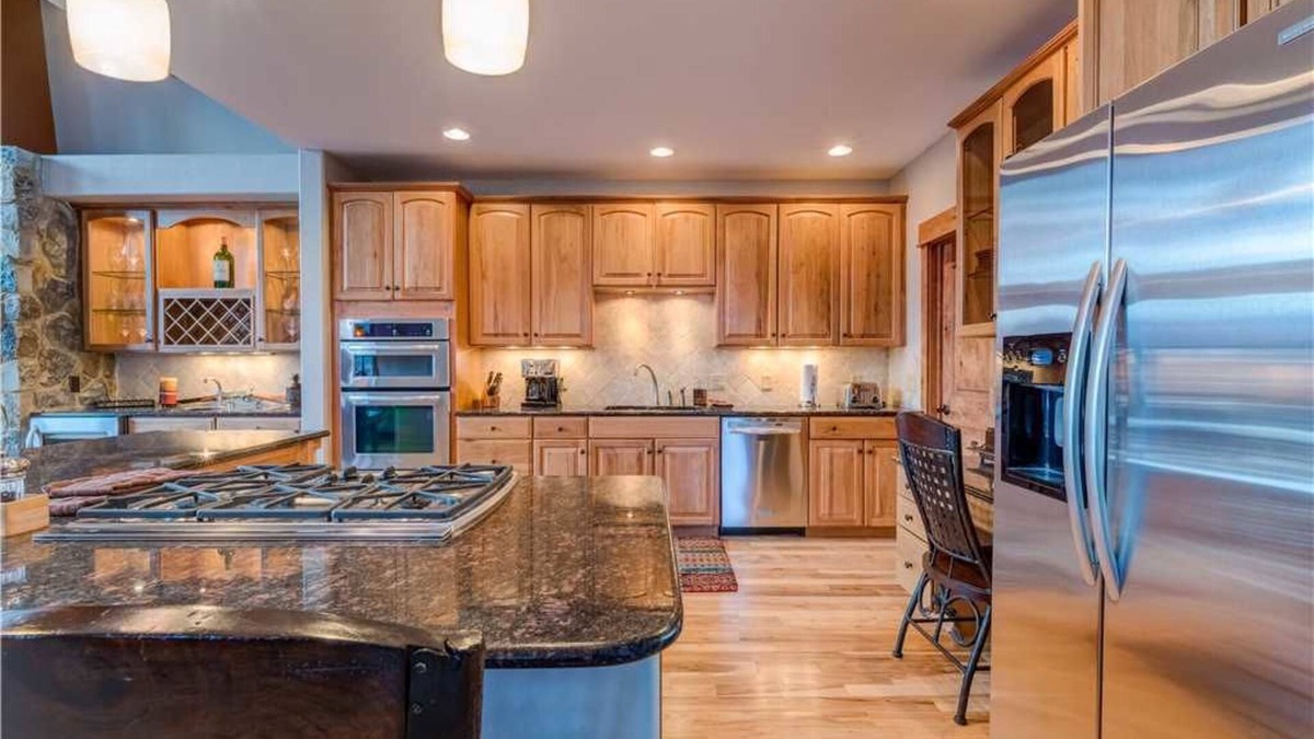 Woodmoor House | Emmett's Overlook