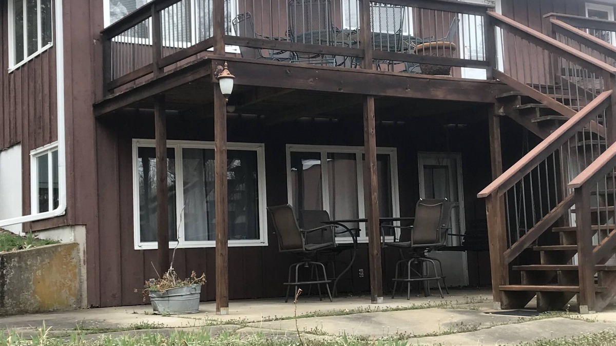 Emporia House | Emporia Lakehouse - gravel bike, disc golf, ah-quietn