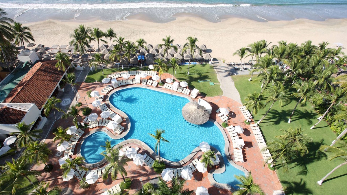Ixtapa Resort | Emporio Ixtapa