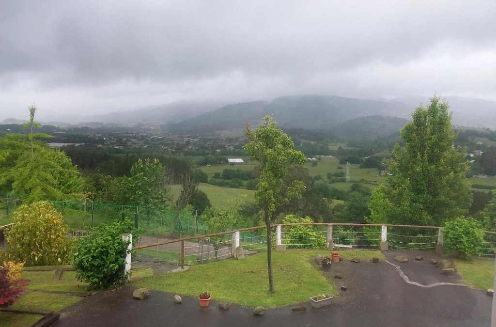 Arizgoiti House | En la colina 2 Montañealde