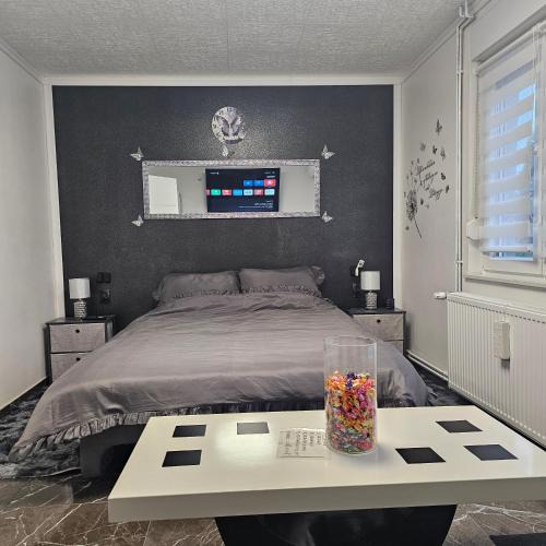 Karlovac Apartment | ENA 1&2 - BIG free parking , central heating