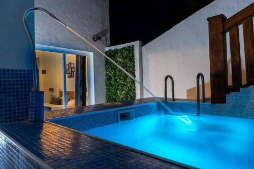 Guainos Bajos House | Enamórate con vistas al mar en La Marina House