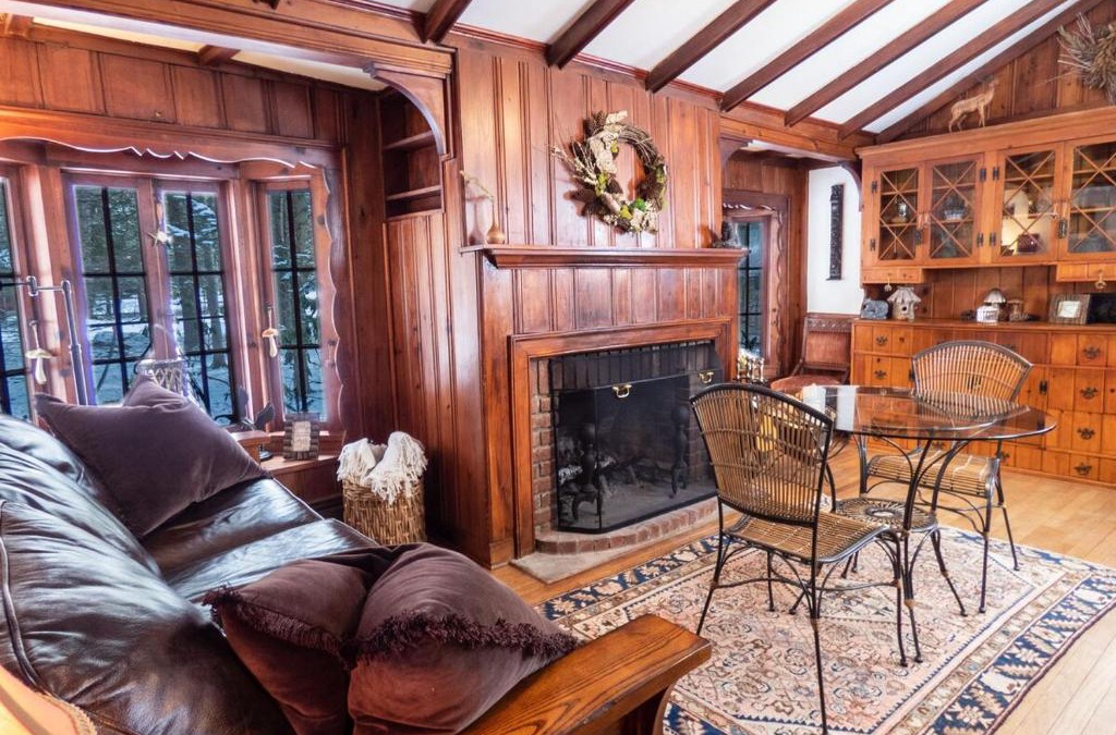 Smallwood House | Enchanted Fox Dell Cottage
