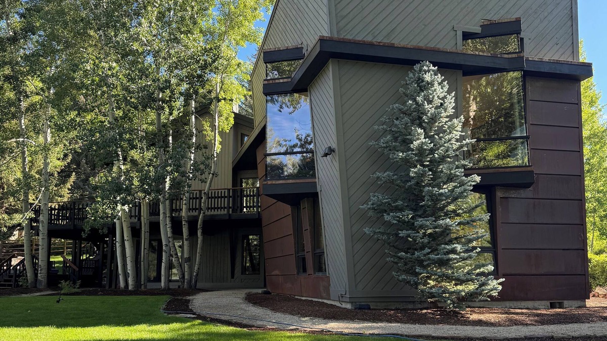 Sun Valley House | Enchanting 4 bedroom home just seconds away from Sun Valley Lodge.