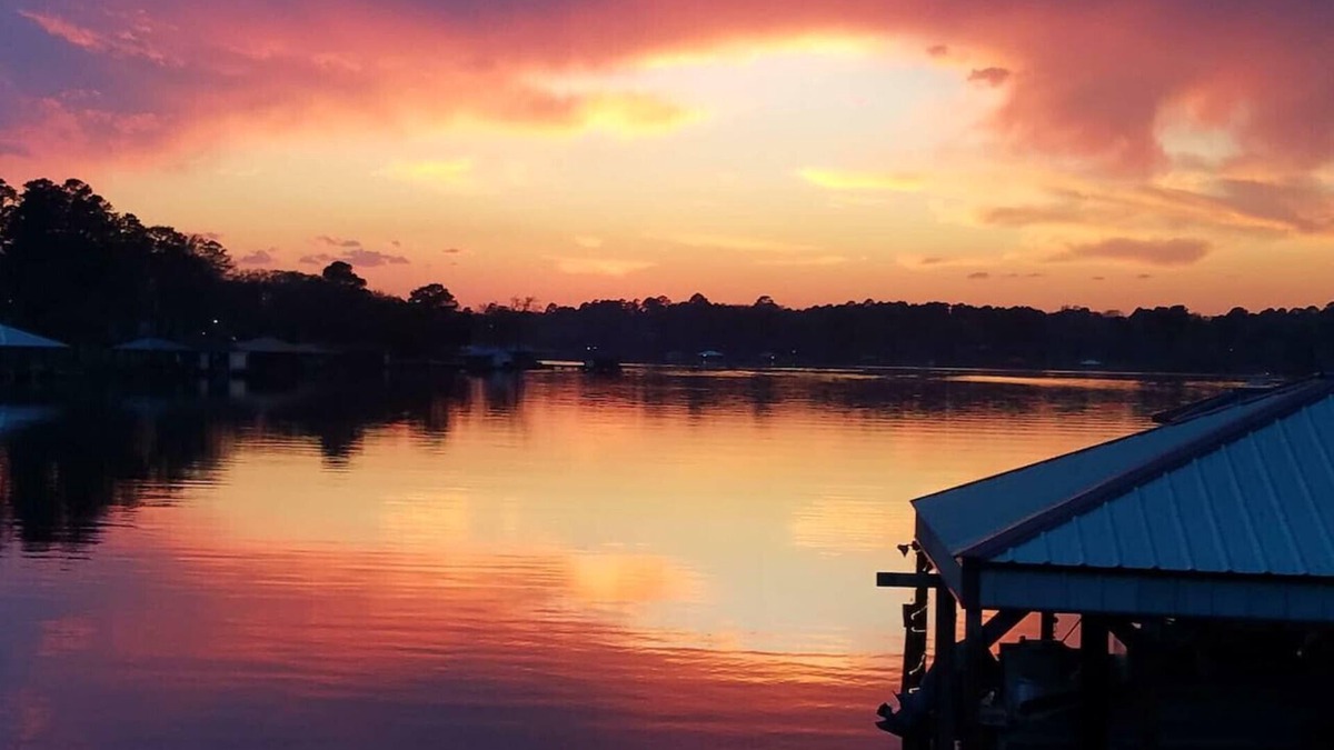 Smith County House | Enchanting Home-Away-From-Home nGreat memories start here!
