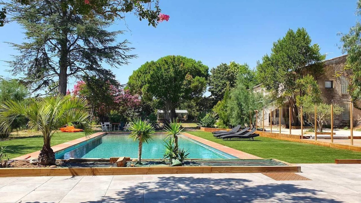 Mauguio Other | Enchanting interlude, mas de caractère, large swimming pool, landscaped grounds