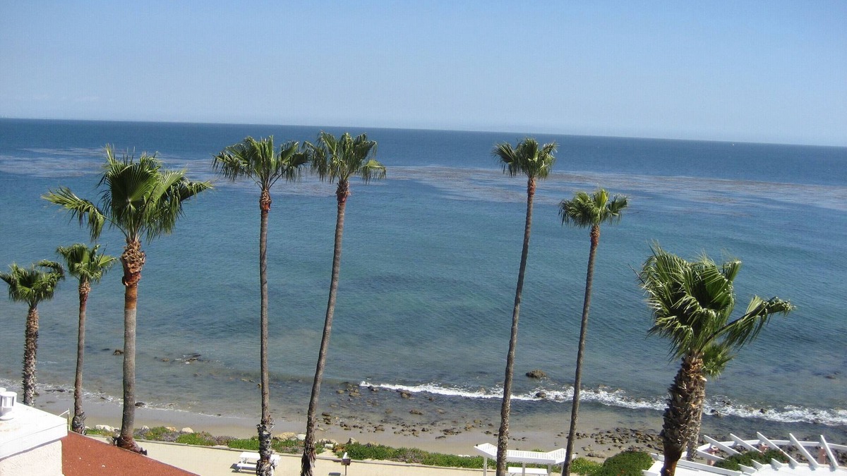 Central Malibu Condo | Enchanting Malibu Beachfront Resort Condominium