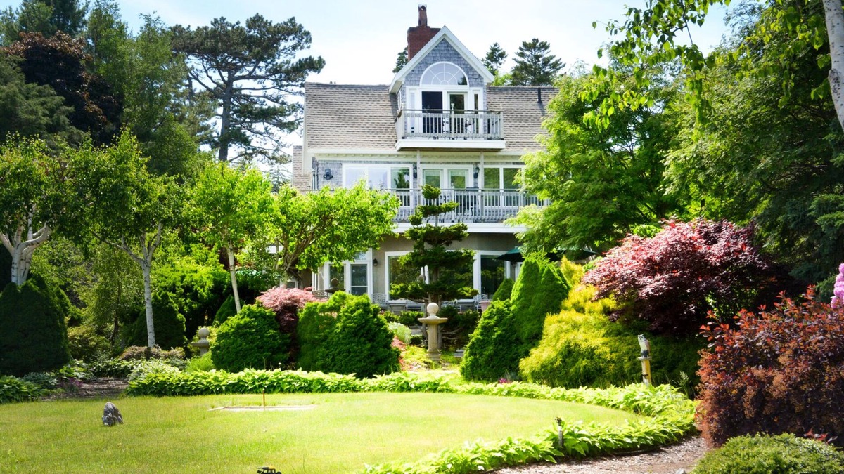 Bar Harbor House | Enchanting Oceanfront Estate w/High-Speed WiFi Steps from Bar Harbor & Acadia