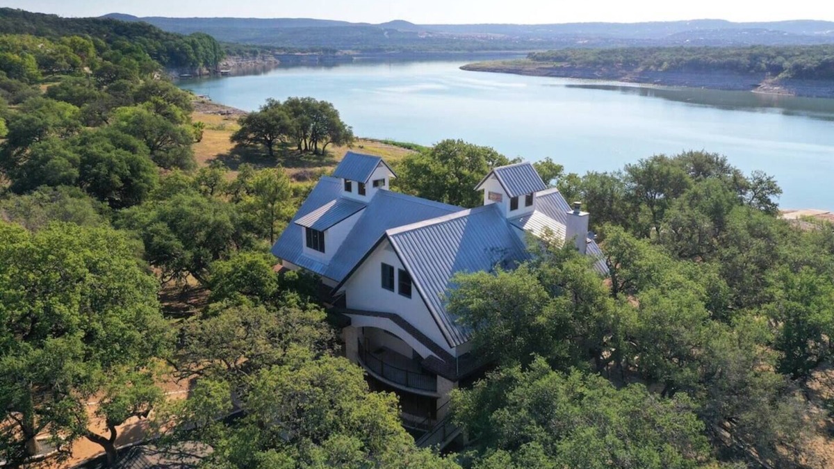 Oatmeal House | Endless Shores on Lake Travis - Our dock is on the main body so truly waterfront