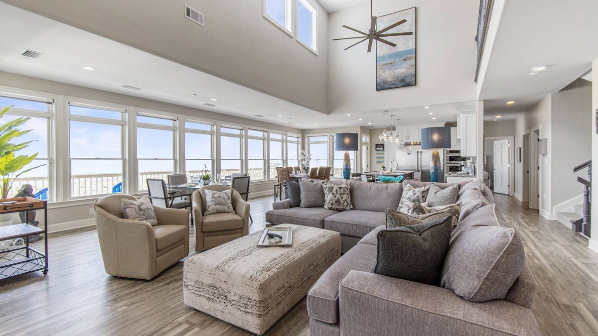 Navarre Beach House | Endless Summer-Gulf Front custom home for 20+. Pup friendly!