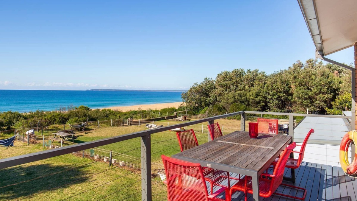 Culburra Beach House | Endless Summer - Pet Friendly Absolute Beachfront