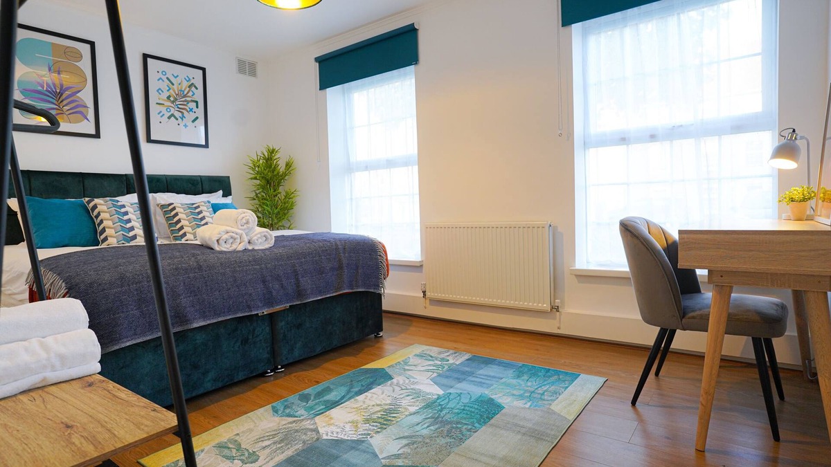 Chase Apartment | Enfield North London 3BR Apartment