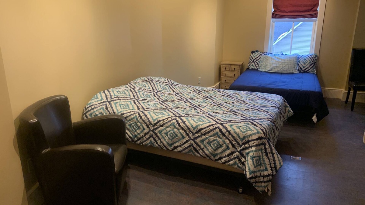 East Dubuque Apartment | Engineer Suite with fireplace