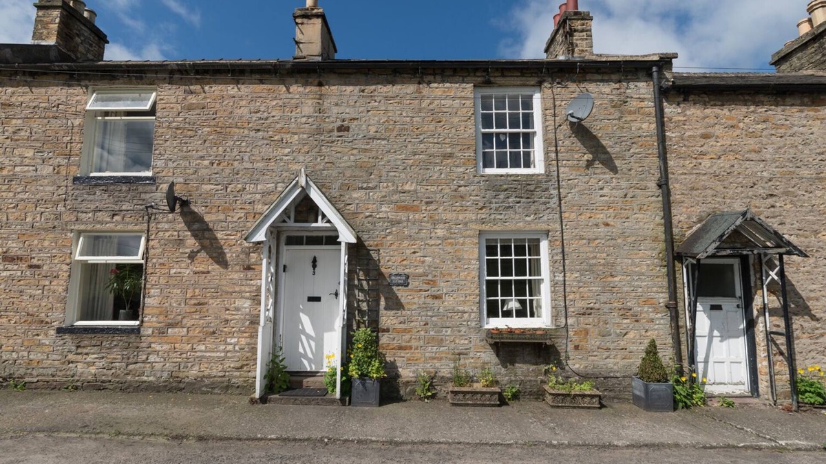 Allenheads Cottage | ENGLEWOOD COTTAGE, pet friendly, with open fire in Allenheads