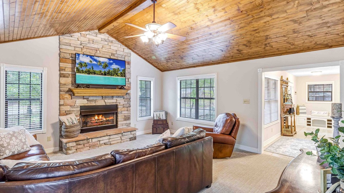 Holly Lake Ranch House | Enjoy 1.3 wooded acres and location to amenities Holly Lake has to offer.